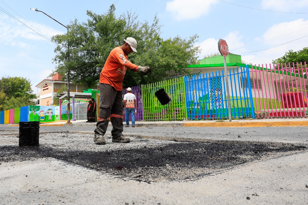 Intensifica Guadalupe labores de mantenimiento de carpeta asfáltica
