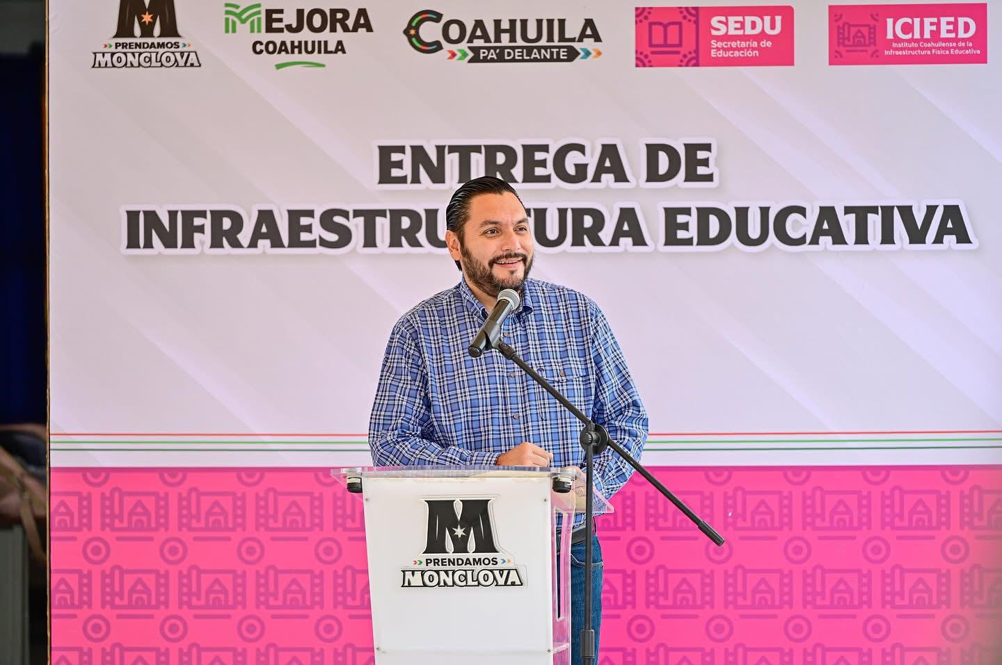 Carlos Villarreal impulsa el desarrollo y embellecimiento urbano en Monclova Carlos Villarreal impulsa el desarrollo y embellecimiento urbano en Monclova