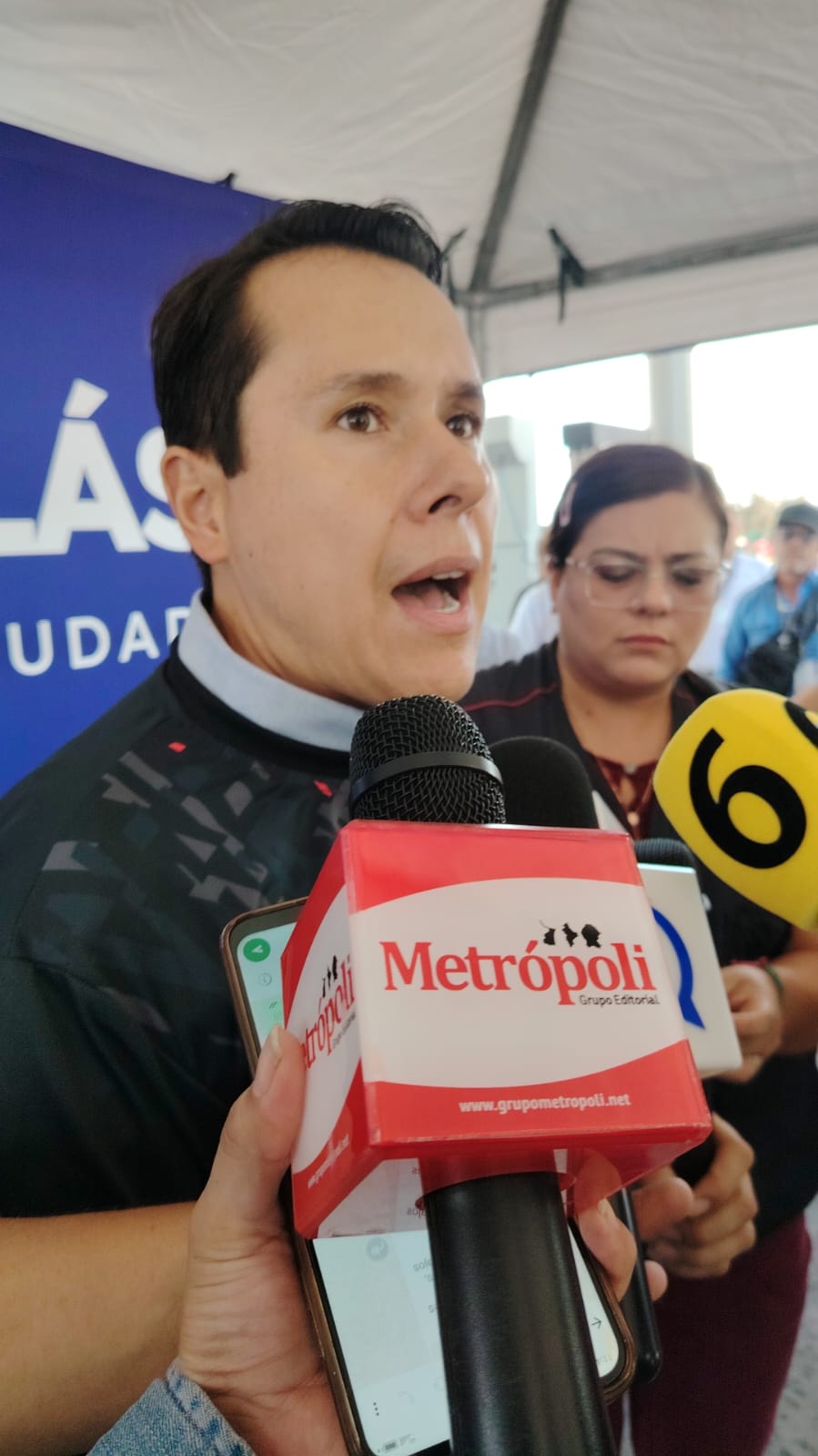 Entrega Daniel Carrillo rehabilitación de Avenida Universidad en San Nicolás