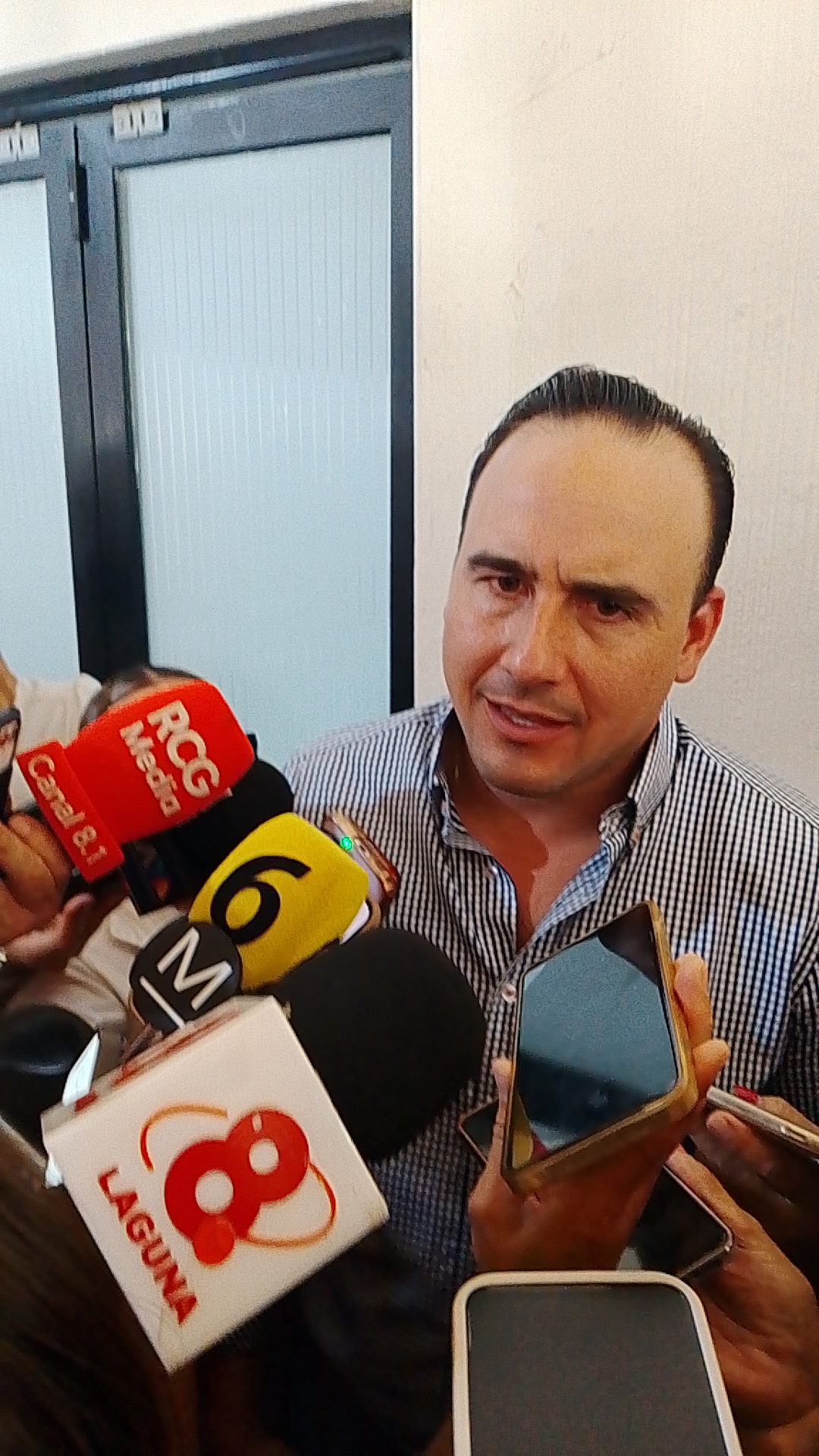 Lamenta gobernador fallecimiento de Vicecónsul de EUA en carretera Torreón-Saltillo Lamenta gobernador fallecimiento de Vicecónsul de EUA en carretera Torreón-Saltillo