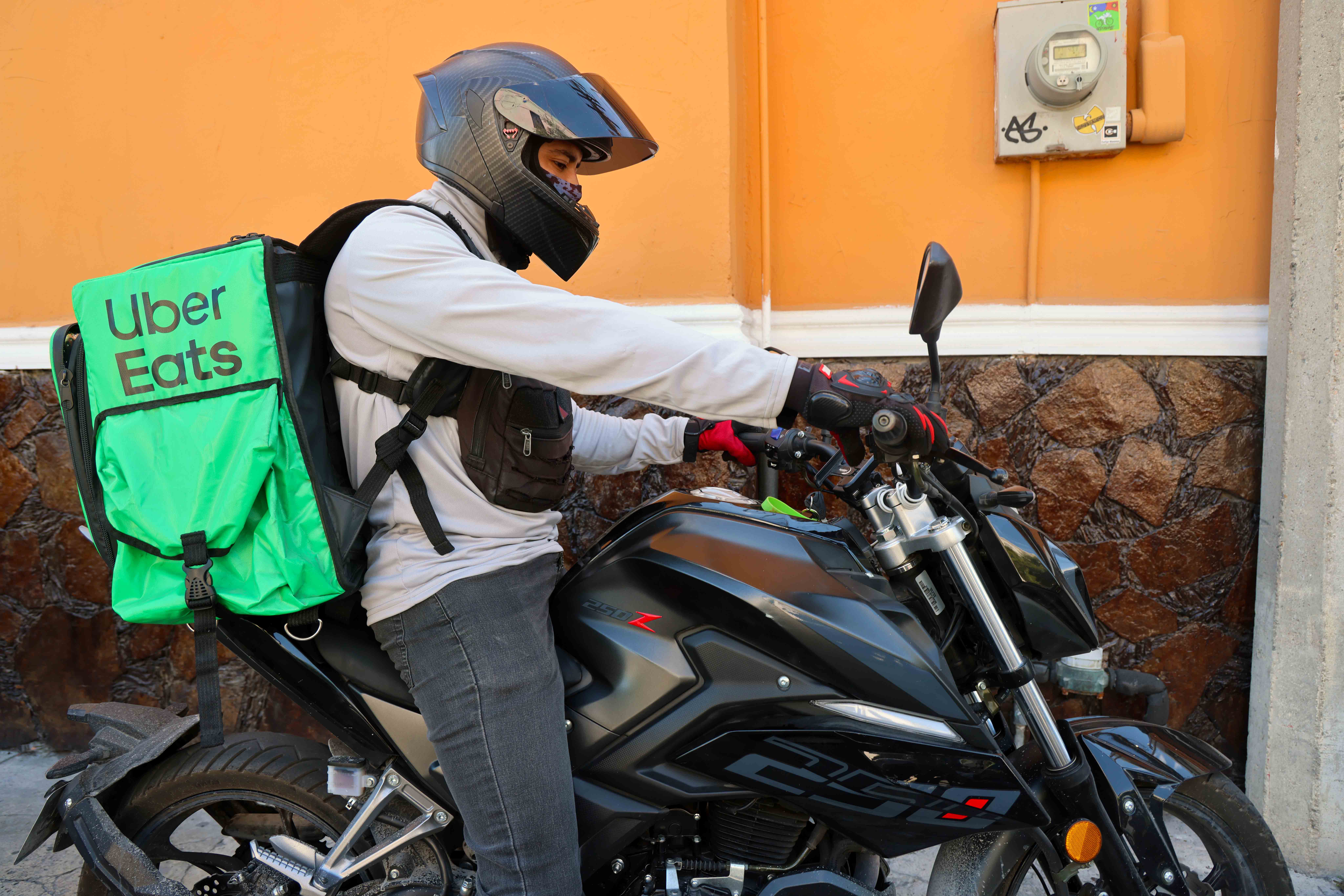 Lanzan en San Nicolás campaña integral de regularización para motociclistas Lanzan en San Nicolás campaña integral de regularización para motociclistas