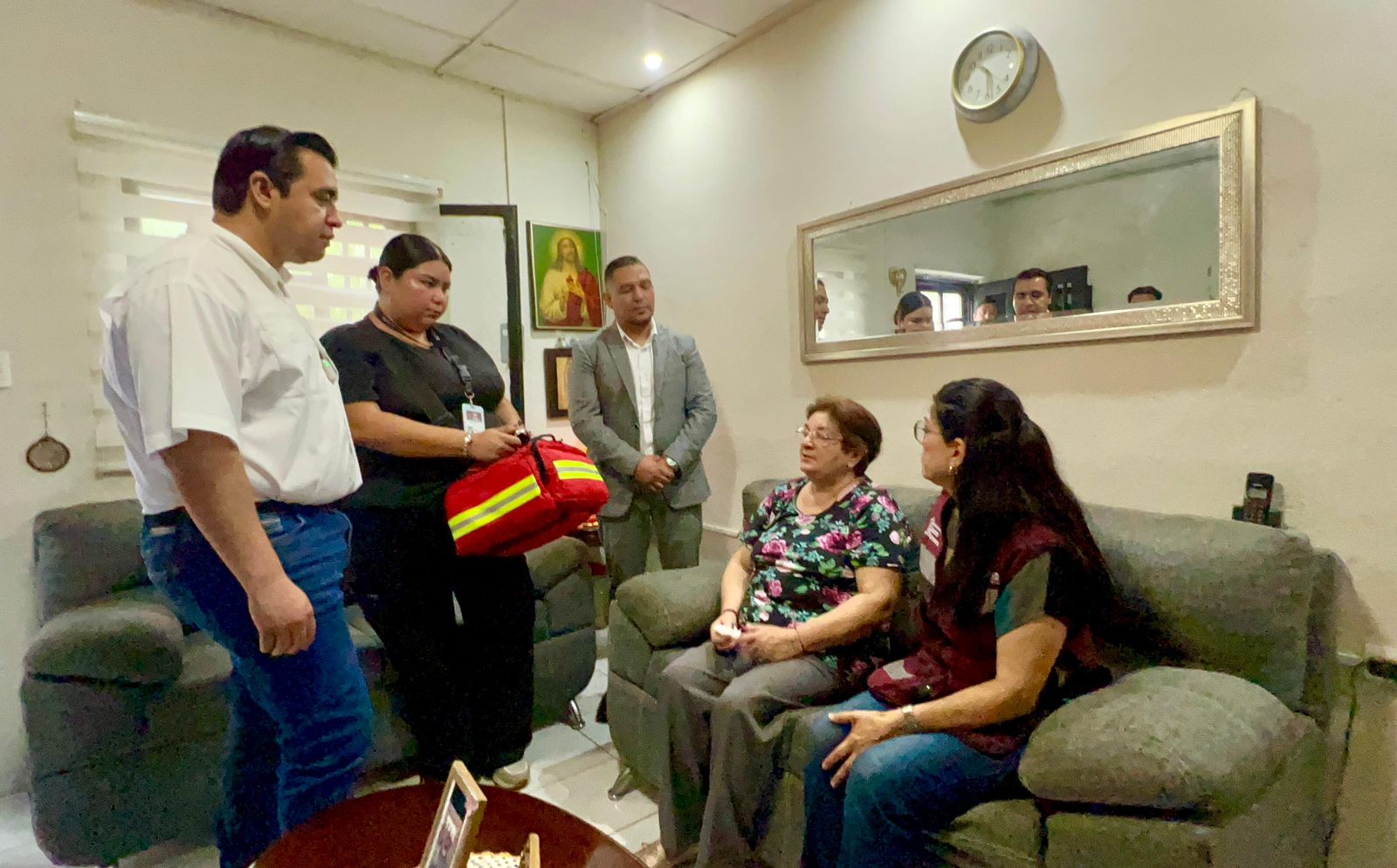 Lleva Jesús Nava consultas médicas a domicilio Lleva Jesús Nava consultas médicas a domicilio