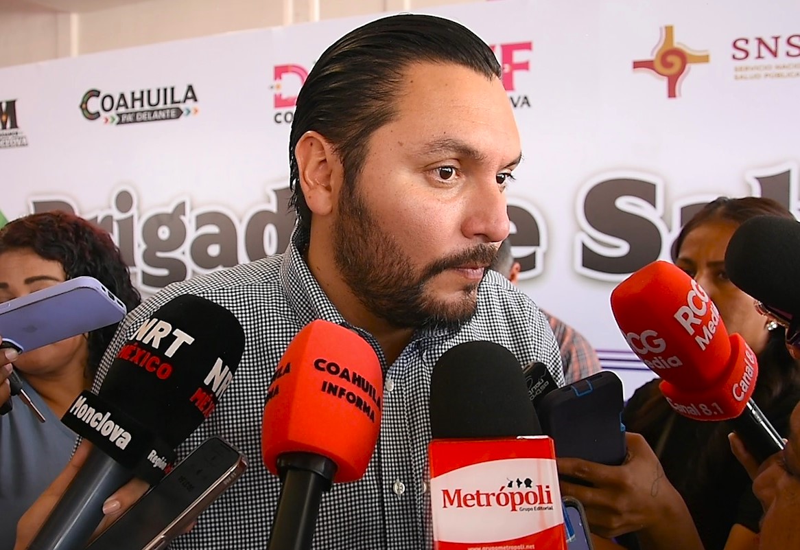 Realiza Carlos Villarreal brigada de salud comunitaria en Casa MECED de Monclova Realiza Carlos Villarreal brigada de salud comunitaria en Casa MECED de Monclova