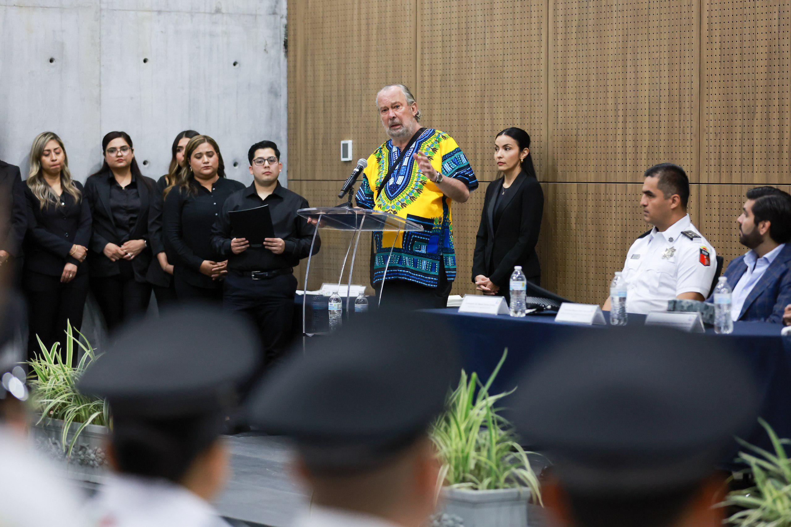 Se gradúan 32 nuevos policías para reforzar la seguridad en San Pedro