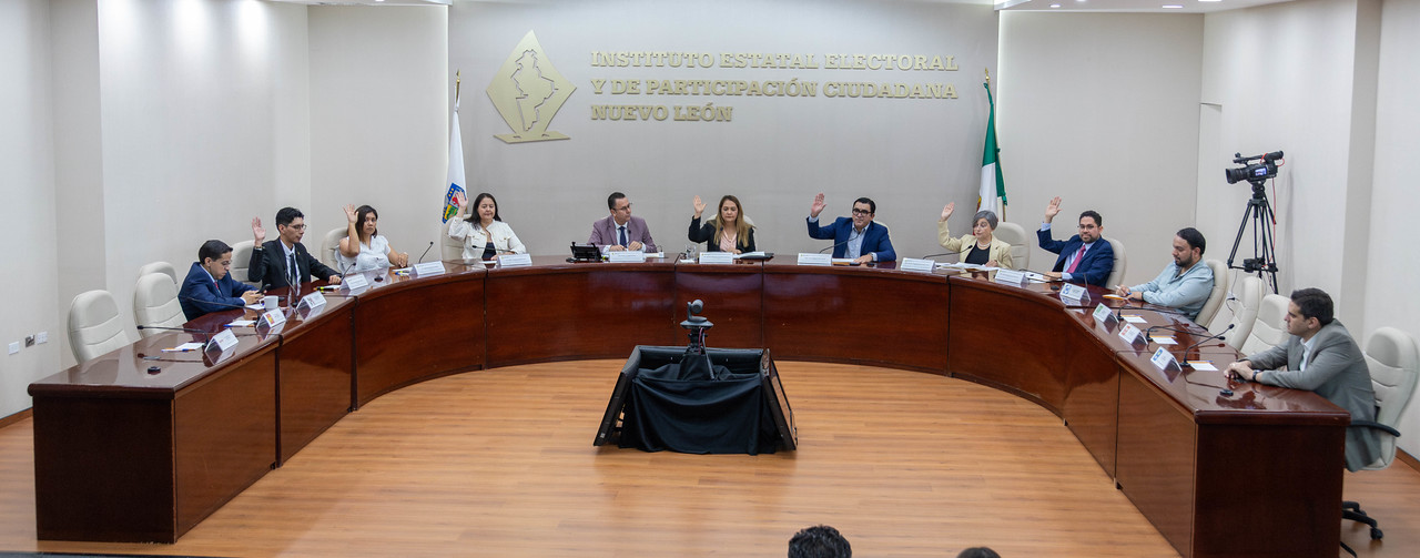 Modifica IEEPCNL su Reglamento y emite uno de Comisiones Modifica IEEPCNL su Reglamento y emite uno de Comisiones