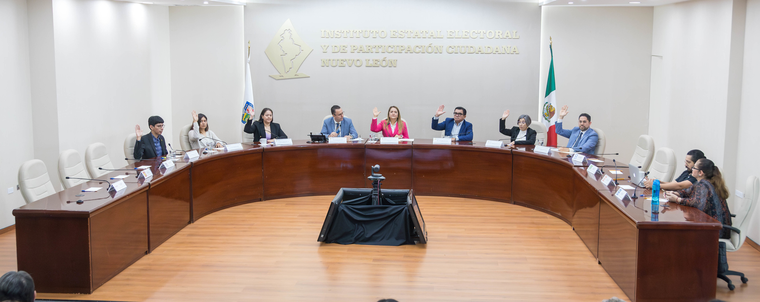 Celebra IEEPCNL sesión ordinaria de julio Celebra IEEPCNL sesión ordinaria de julio