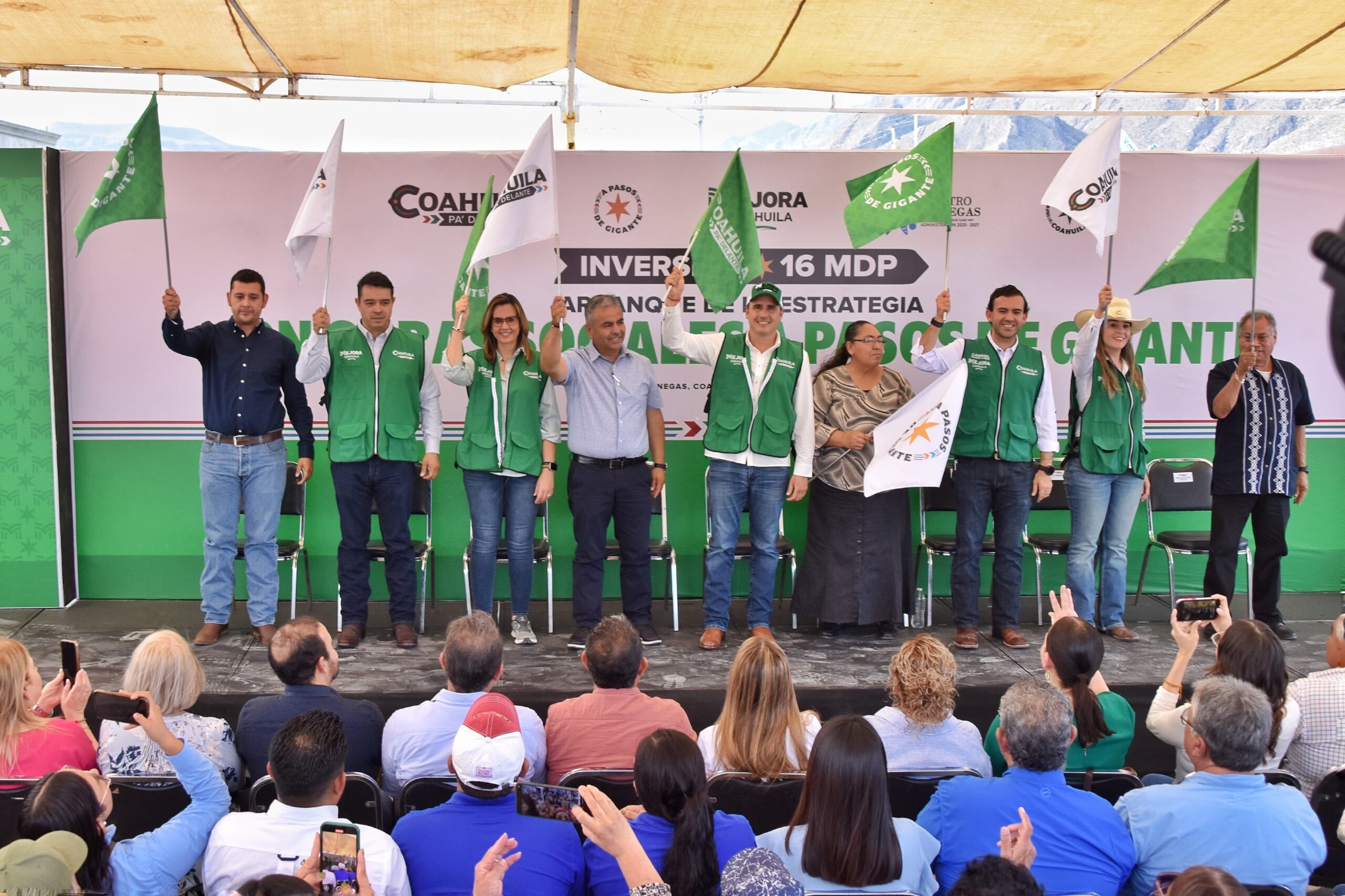 Víctor Leija y Manolo Jiménez arrancan obras por el desarrollo y bienestar de Cuatro Ciénegas Víctor Leija y Manolo Jiménez arrancan obras por el desarrollo y bienestar de Cuatro Ciénegas