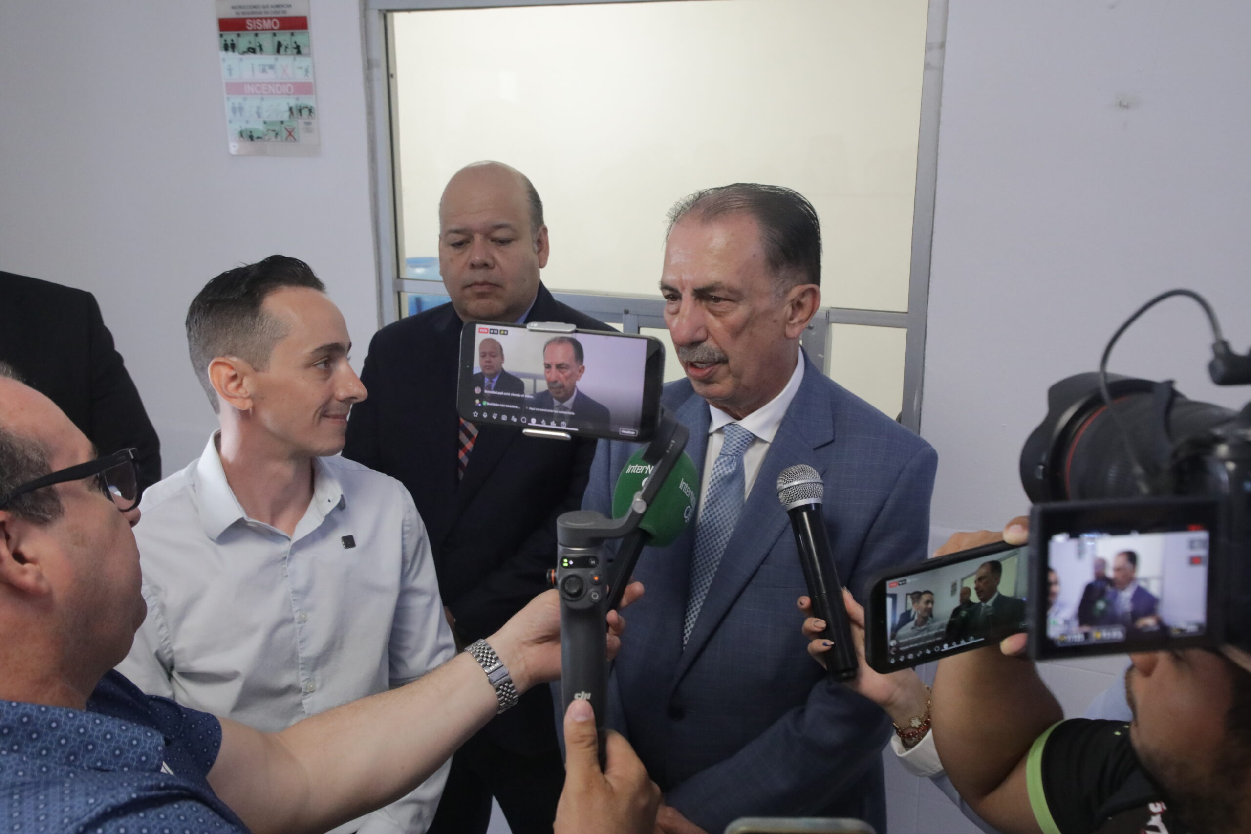 Inaugura Fiscalía cabina virtual de denuncia en DIF Zona Norte de Allende Inaugura Fiscalía cabina virtual de denuncia en DIF Zona Norte de Allende