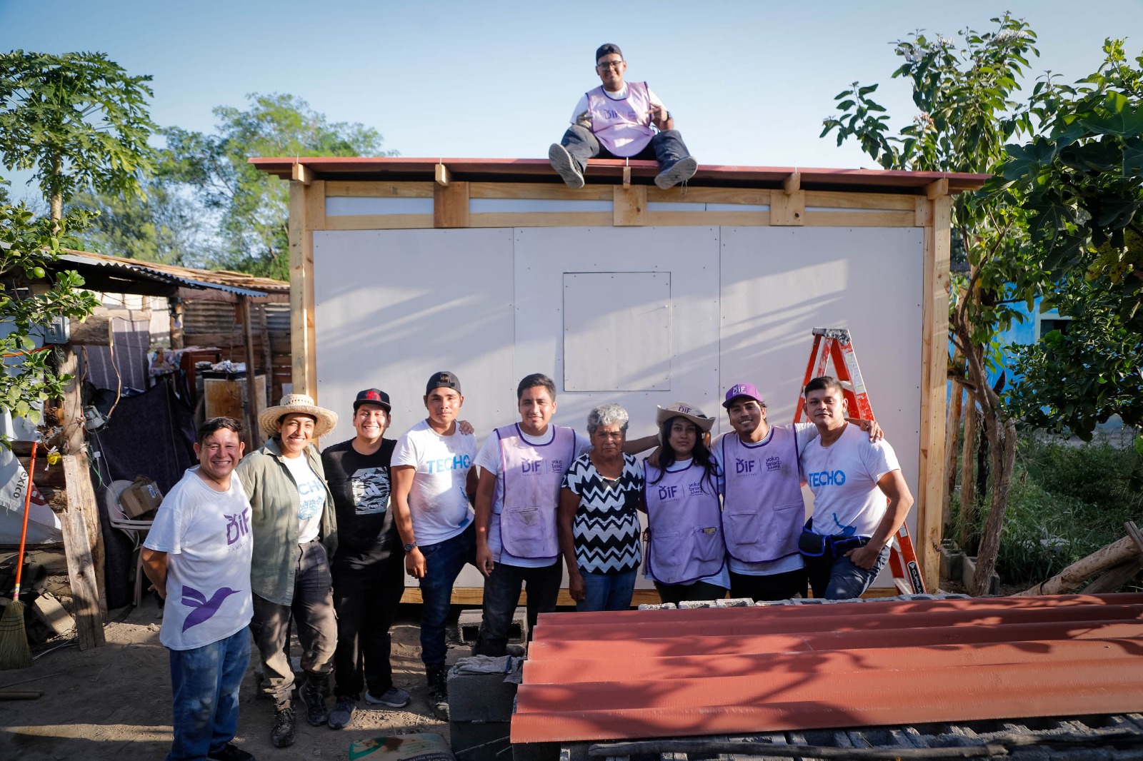 Continúan DIF Tamaulipas, INJUVE y TECHO construyendo vivienda progresiva para población vulnerable Continúan DIF Tamaulipas, INJUVE y TECHO construyendo vivienda progresiva para población vulnerable