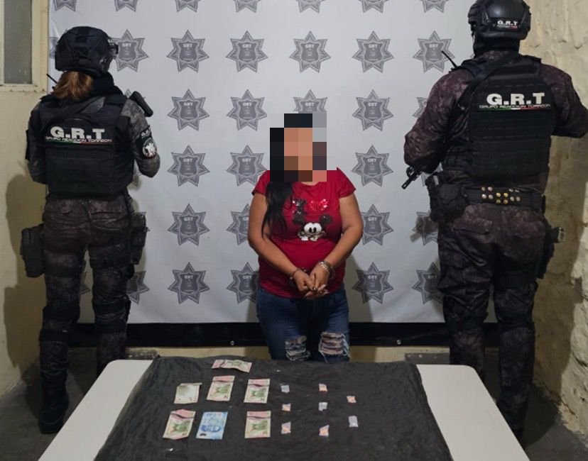 MUJER ES DETENIDA POR EL GRT EN SAN JOAQUÍN POR POSESIÓN DE NARCÓTICOS