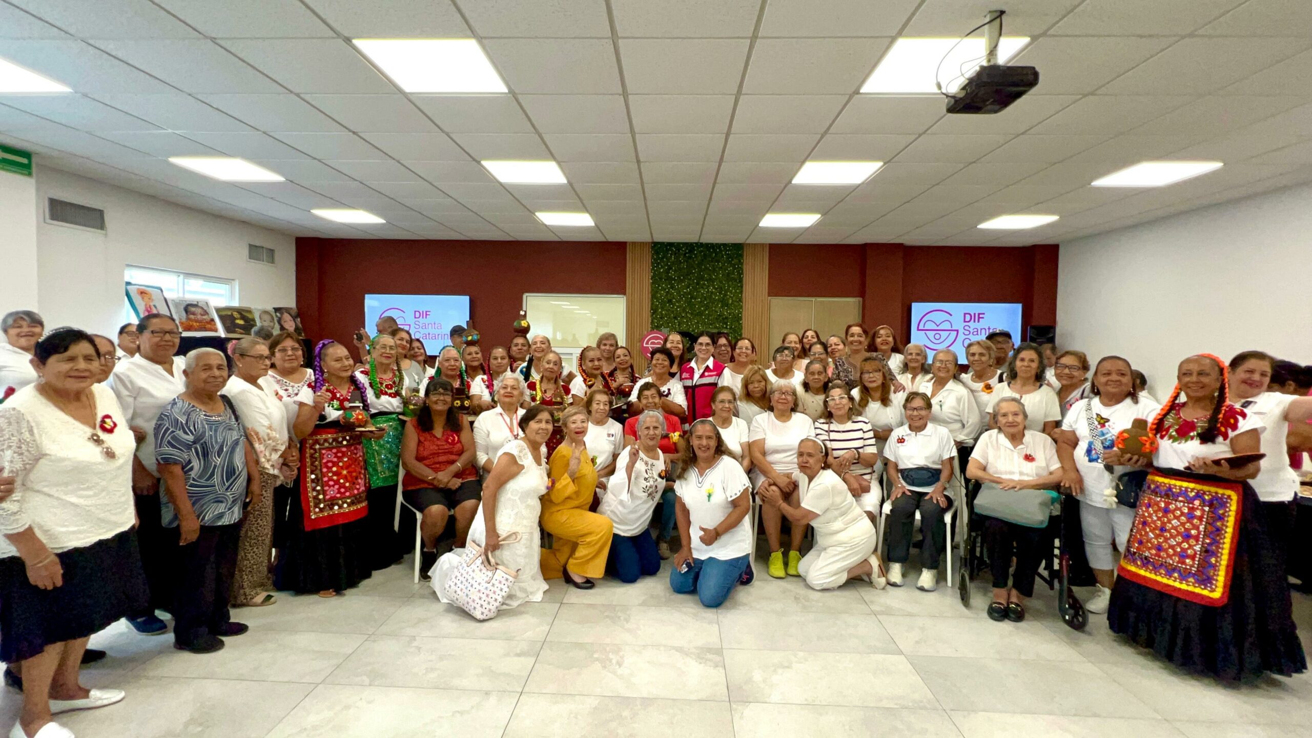 Anuncia Liz Galicia vida digna para la mujer en la tercera edad