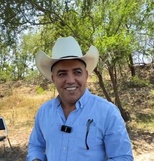 Atiende Chano Díaz a ejidatarios de Agujita Atiende Chano Díaz a ejidatarios de Agujita