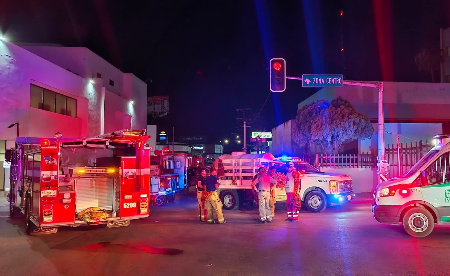 Evacúan clínica 7 del IMSS en Monclova por conato de incendio; horas después se desploma elevador