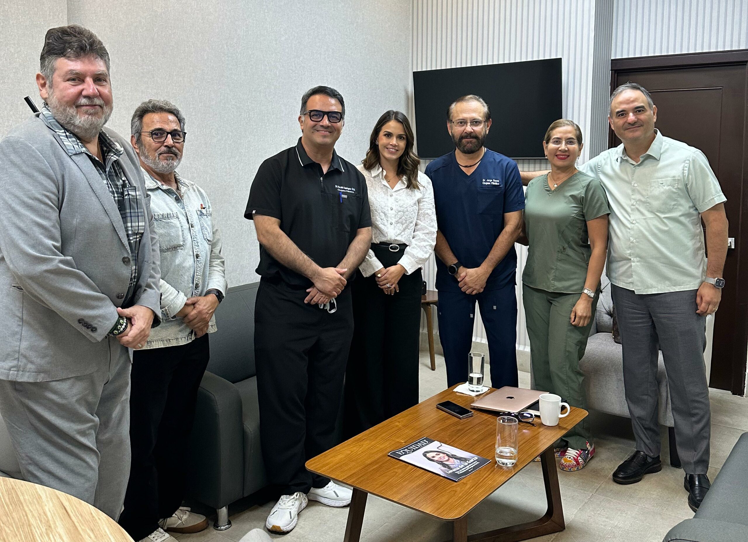 Lorena de la Garza impulsa seguridad para pacientes de cirugías en Nuevo León