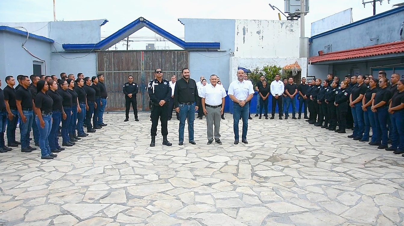Refuerza Carlos Villarreal compromiso con la seguridad en Monclova con pase de lista a policías municipales Refuerza Carlos Villarreal compromiso con la seguridad en Monclova con pase de lista a policías municipales
