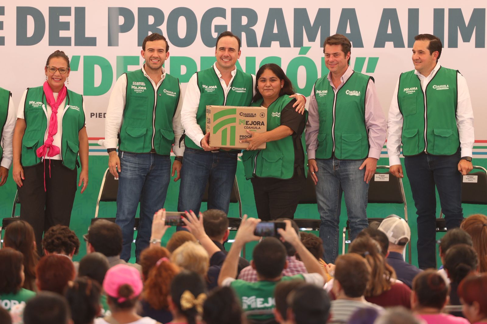 Programa del “Despensón” llegará a todo Coahuila: Manolo Jiménez Programa del “Despensón” llegará a todo Coahuila: Manolo Jiménez
