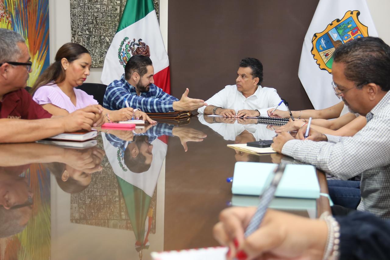 Sostiene alcalde Lalo Gattás reunión de trabajo con Gabinete Económico