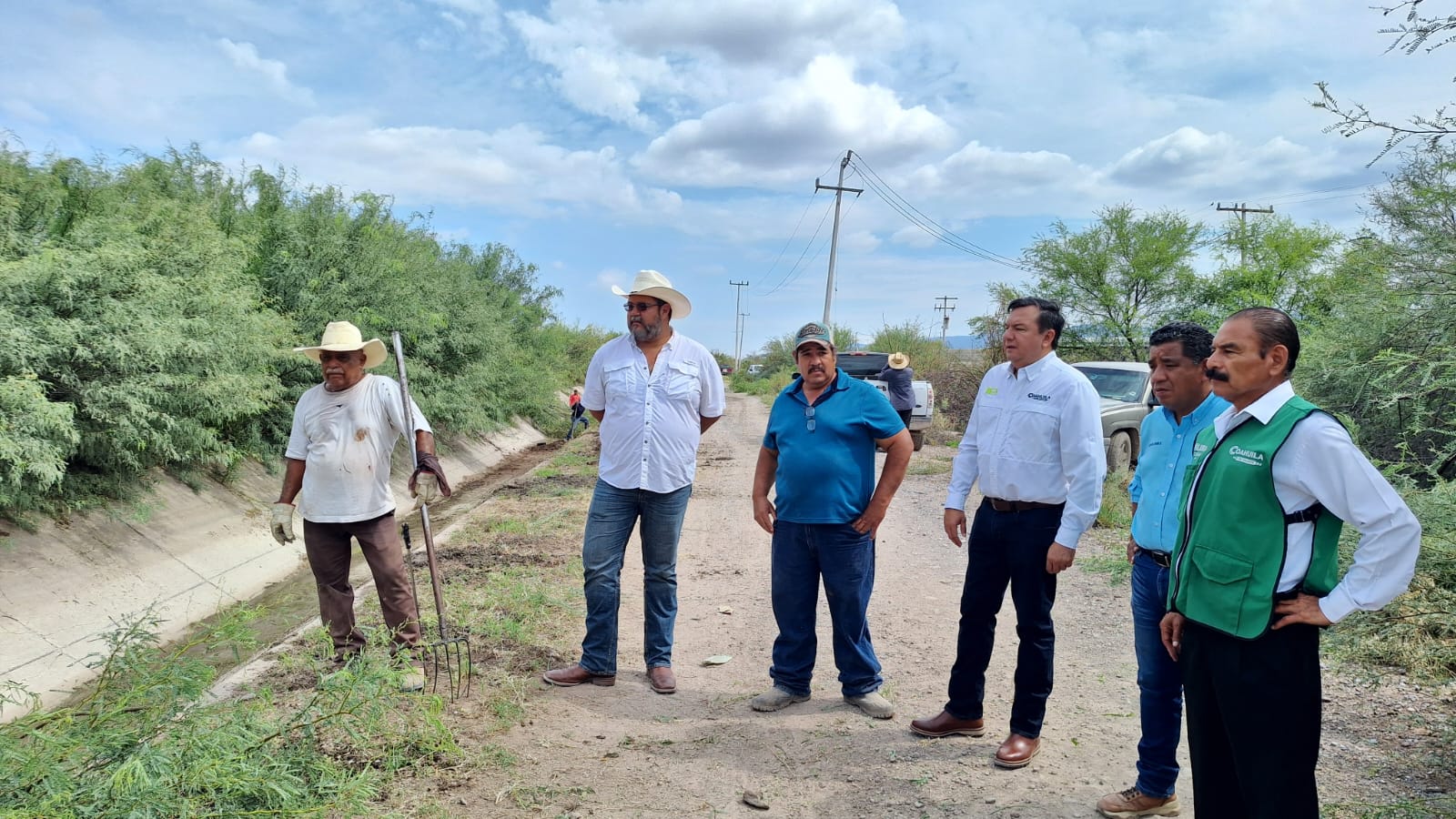 Avanzan trabajos de limpieza en módulos de riesgo de La Laguna