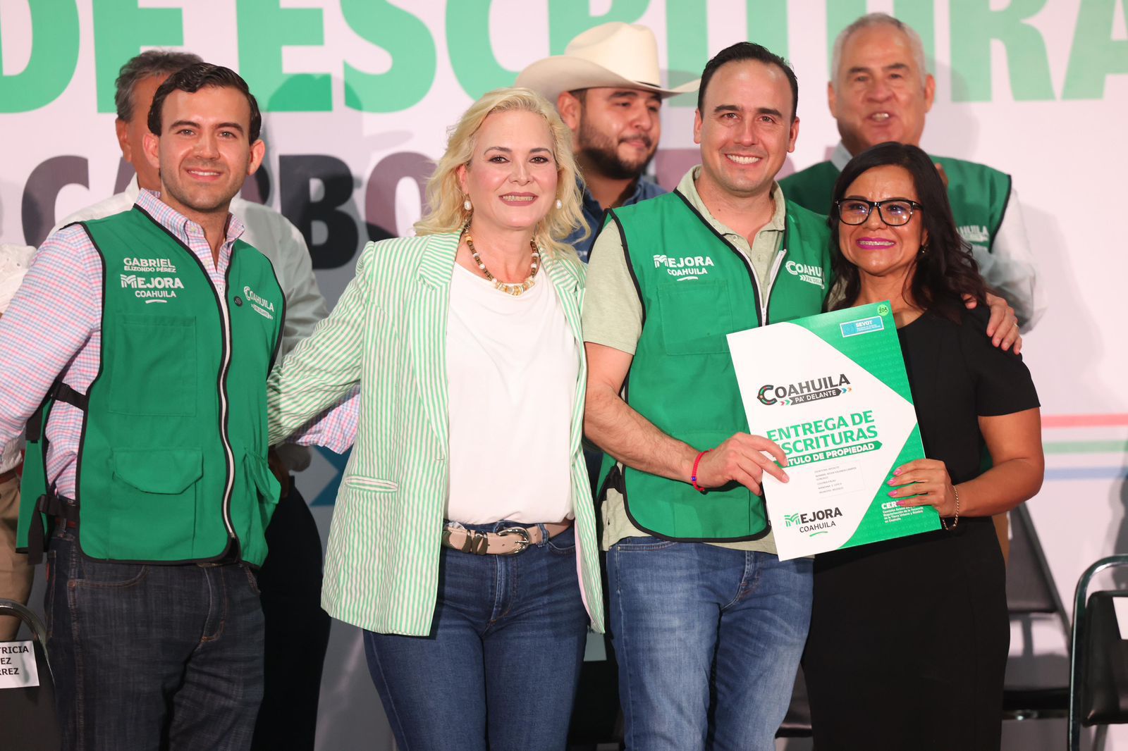 Arrancamos gran programa de escrituración en Coahuila: Manolo Jiménez Arrancamos gran programa de escrituración en Coahuila: Manolo Jiménez