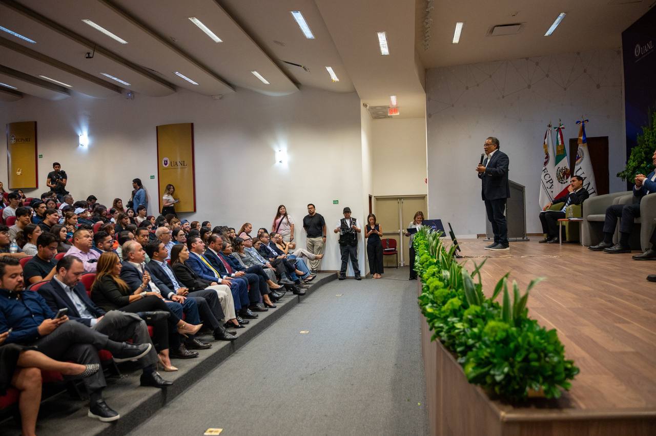 Propone Mijes unir visión y acción para transformar Nuevo León Propone Mijes unir visión y acción para transformar Nuevo León