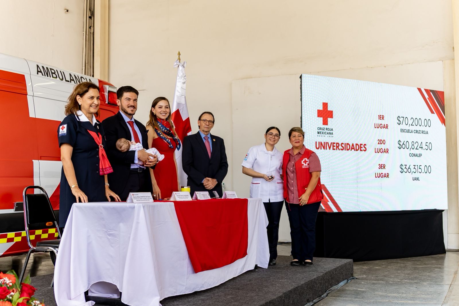 Encabezan Samuel García y Mariana Rodríguez cierre de colecta nacional de la Cruz Roja