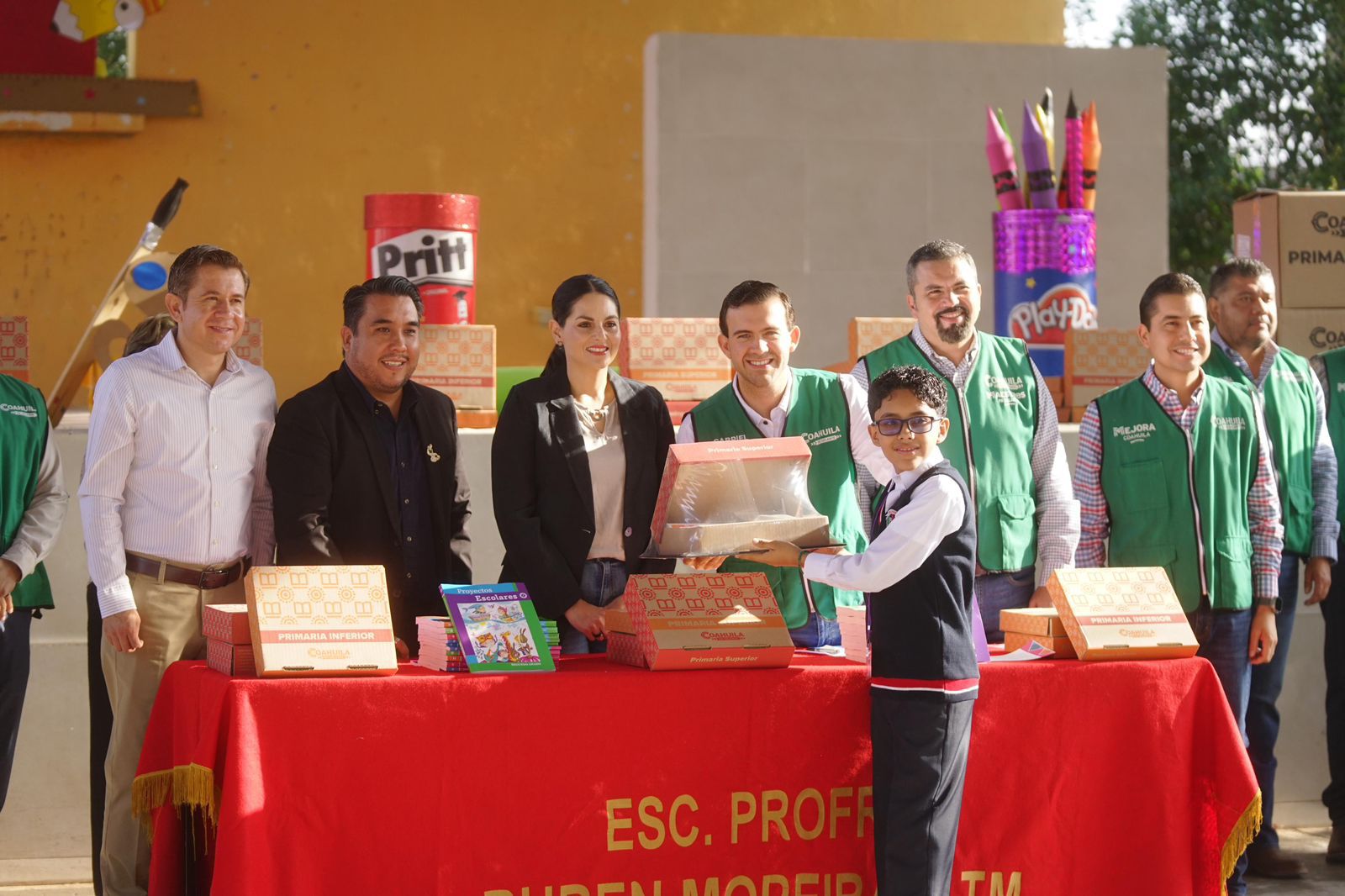 Concluye Gobierno de Coahuila entrega de uniformes y útiles escolares en los 38 municipios Concluye Gobierno de Coahuila entrega de uniformes y útiles escolares en los 38 municipios