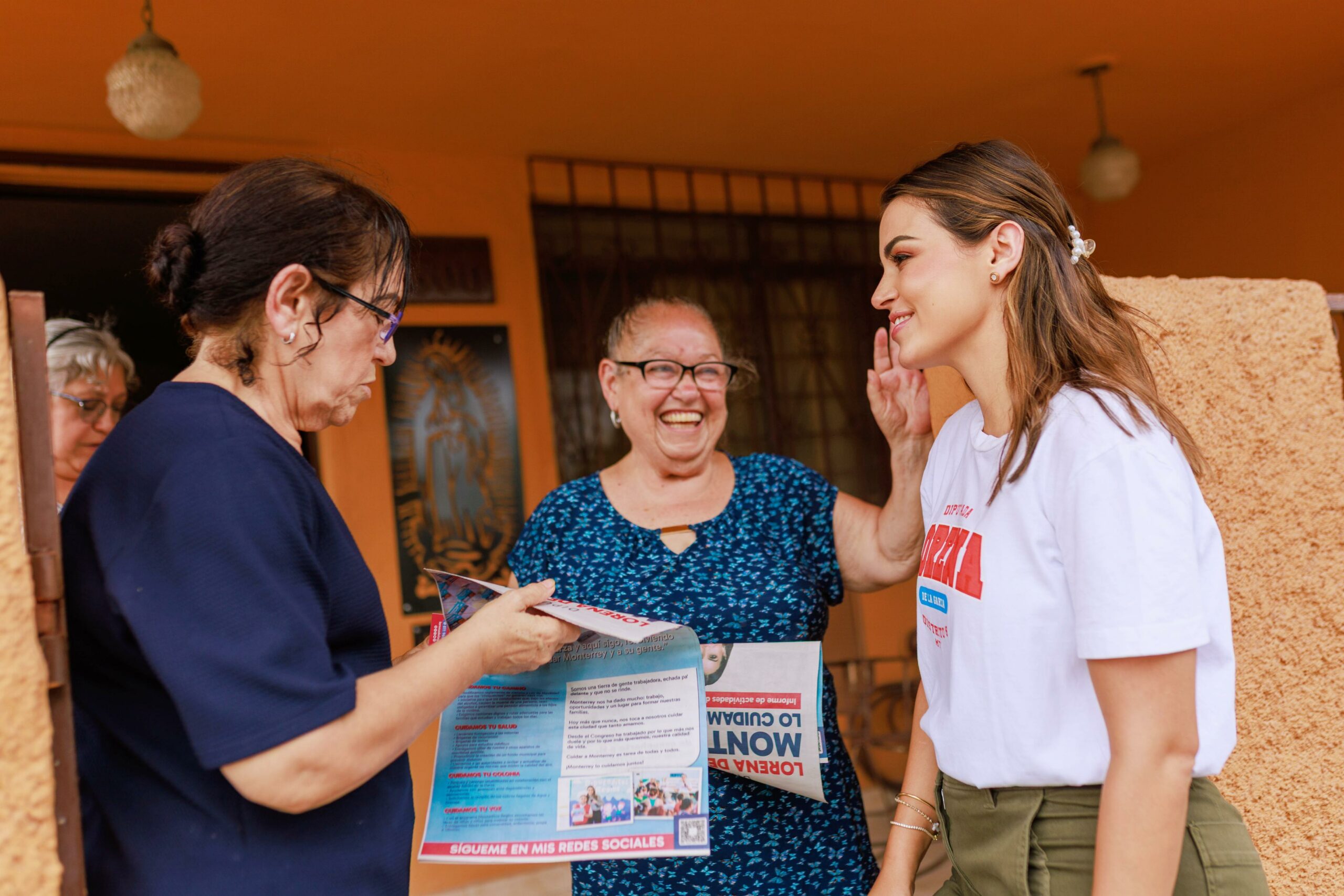 Lorena de la Garza impulsa acciones de cercanía para llevar la voz de los vecinos al Congreso Lorena de la Garza impulsa acciones de cercanía para llevar la voz de los vecinos al Congreso