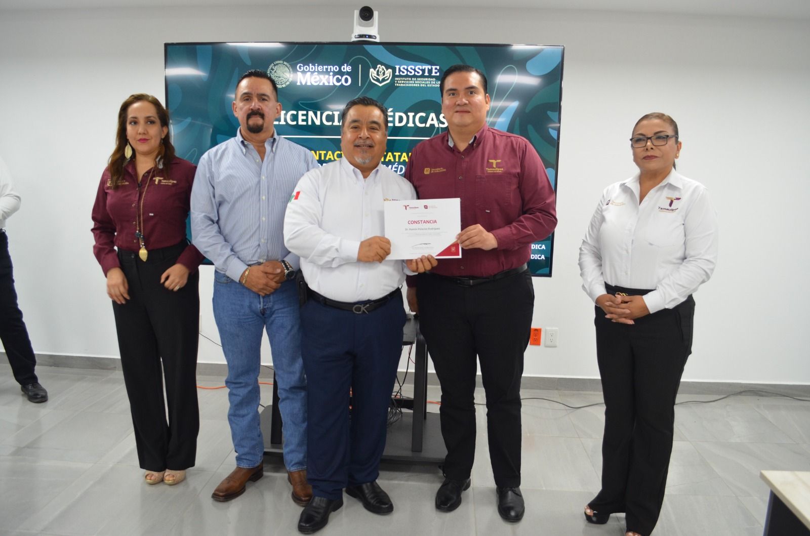 Capacitan a personal de la SET sobre atención en procesos médicos de trabajadores educativos Capacitan a personal de la SET sobre atención en procesos médicos de trabajadores educativos