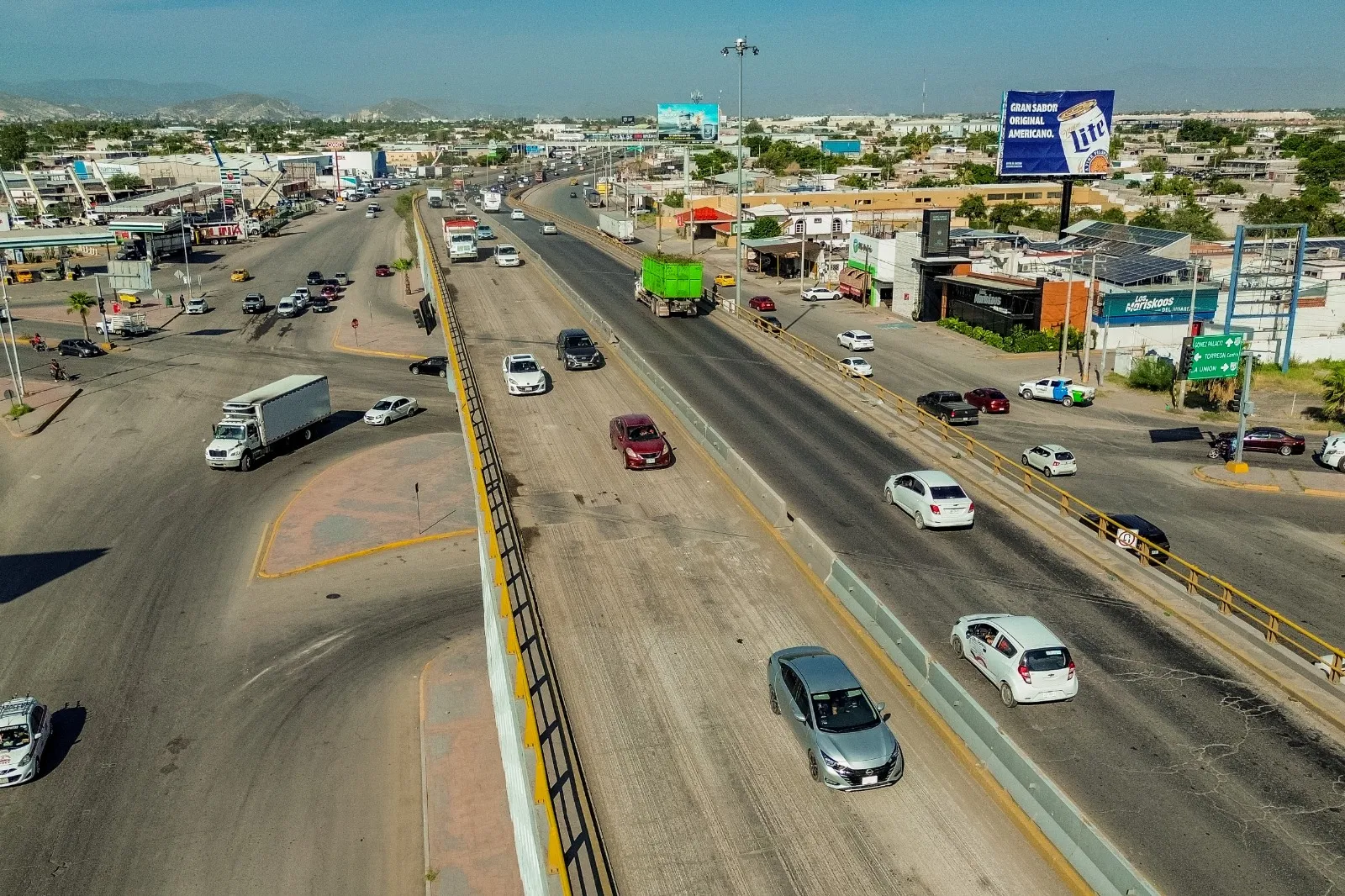 Puente del periférico Raúl López Sánchez ya fue pavimentado Puente del periférico Raúl López Sánchez ya fue pavimentado