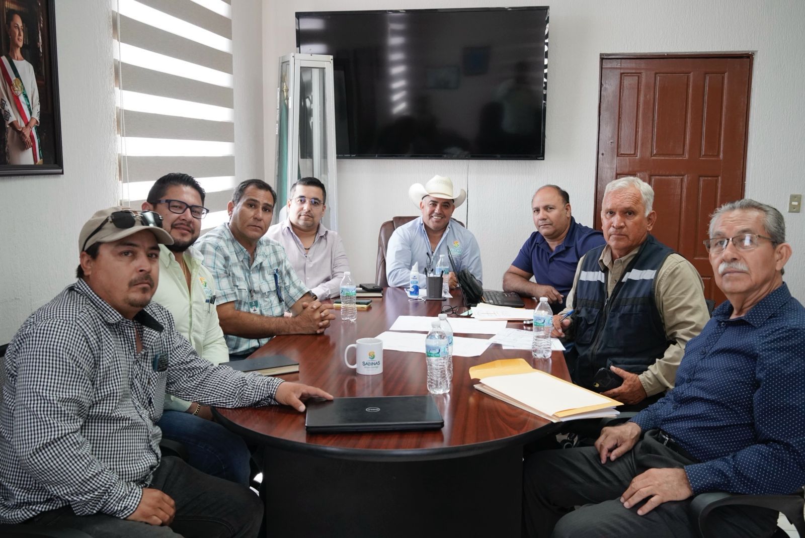 Sabinas reconoce a los materialistas locales después de 30 años de espera Sabinas reconoce a los materialistas locales después de 30 años de espera