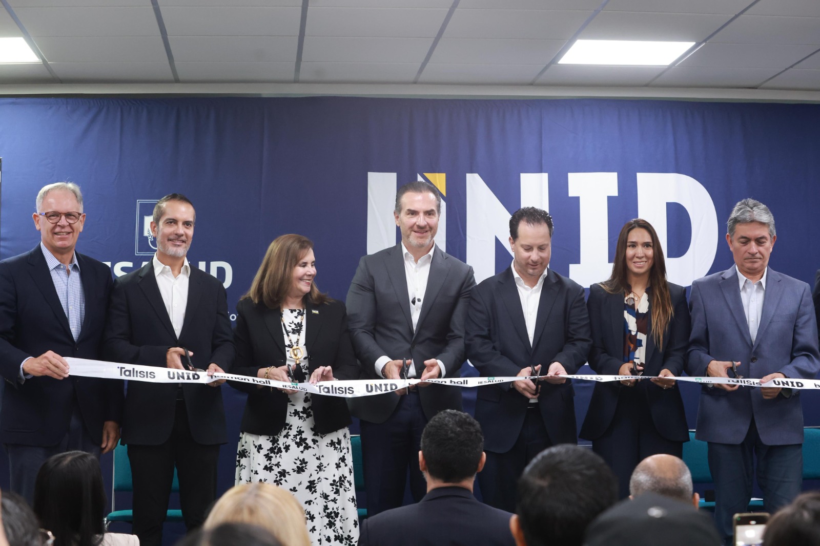 Inaugura Adrián de la Garza nuevo Campus de la UNID en Monterrey