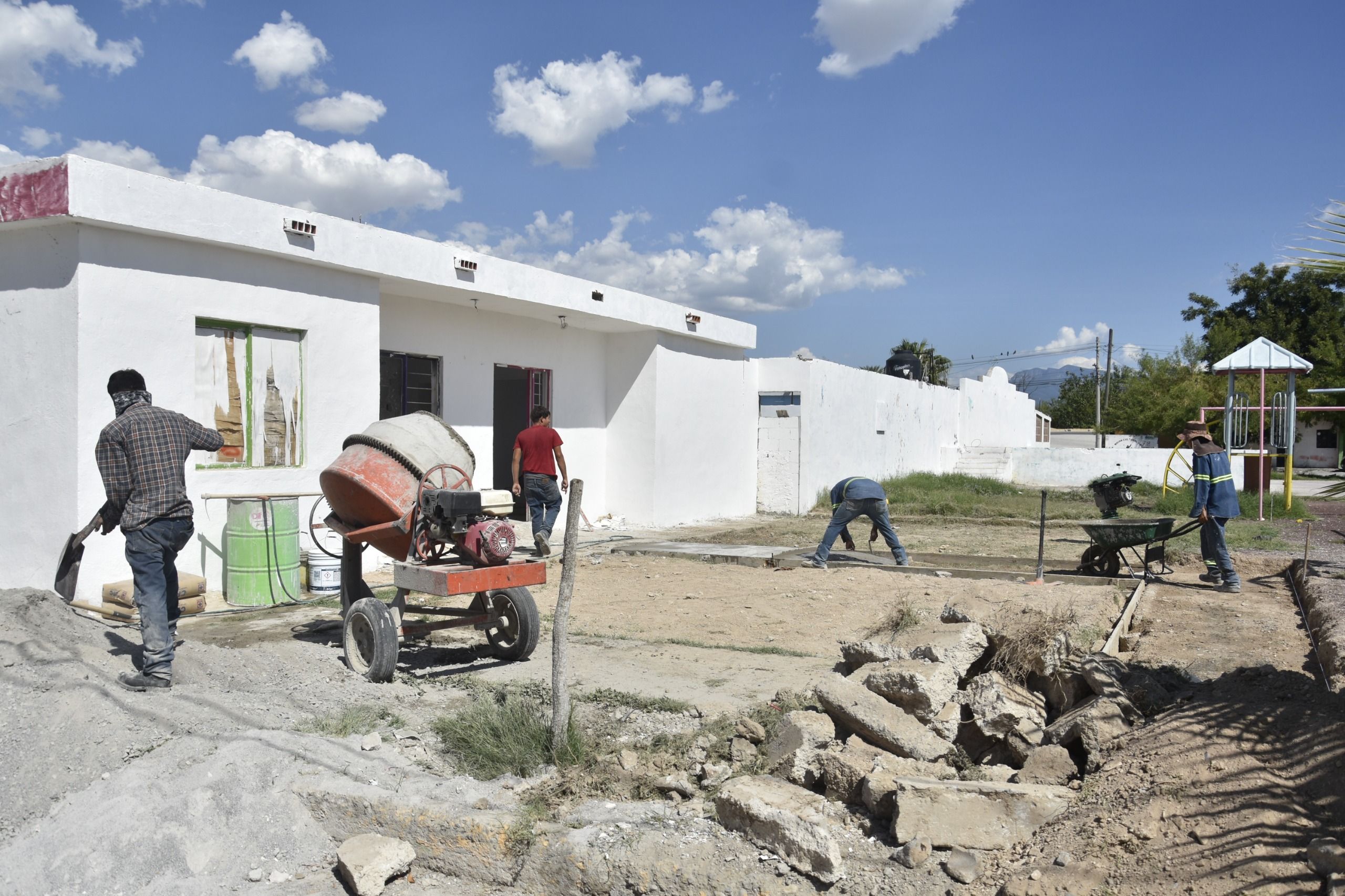 Avanza la rehabilitación del Centro Comunitario del Centenario en Frontera Avanza la rehabilitación del Centro Comunitario del Centenario en Frontera