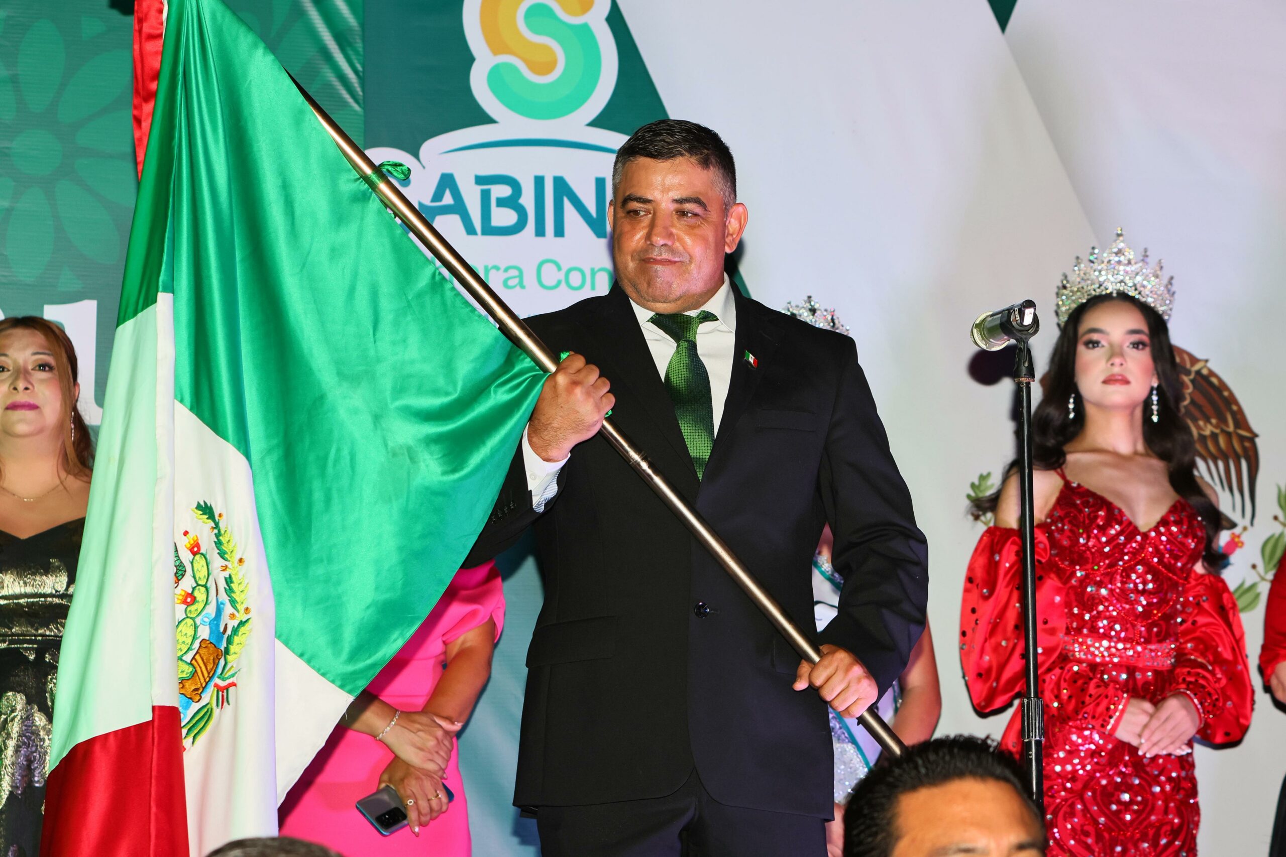 Viva México, Viva la Independencia, Viva Sabinas: Chano Díaz Viva México, Viva la Independencia, Viva Sabinas: Chano Díaz