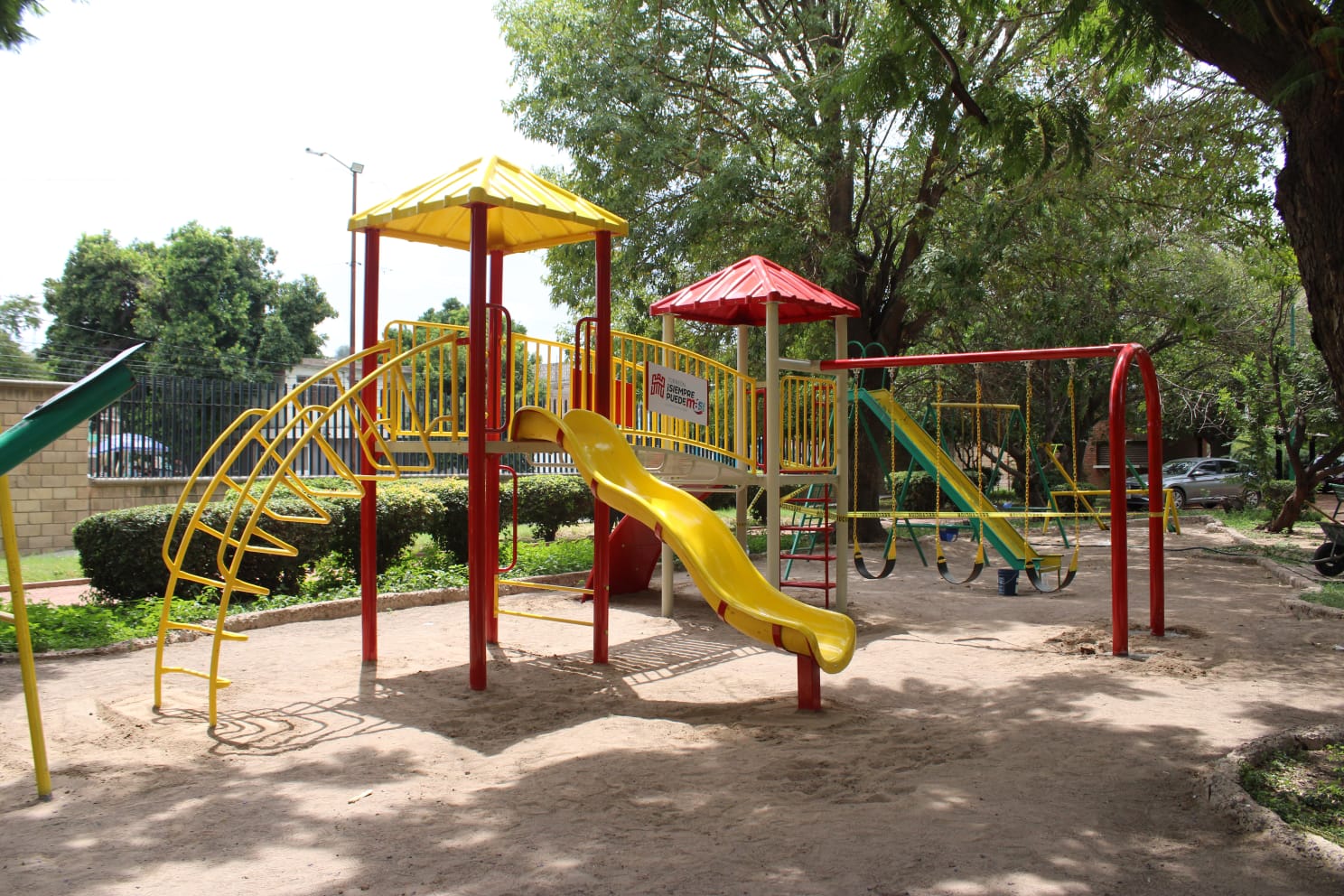 Instala Torreón juegos infantiles y ejercitadores en el Parque Fundadores Instala Torreón juegos infantiles y ejercitadores en el Parque Fundadores
