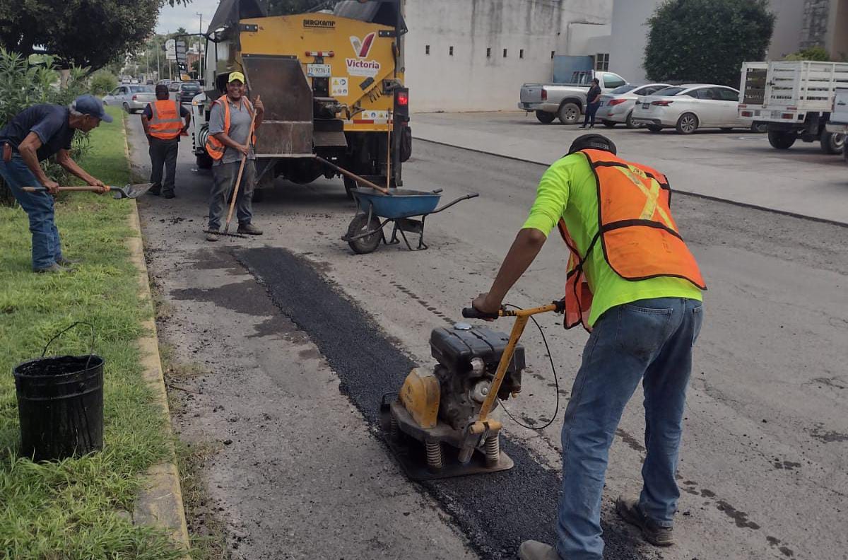 Acelera Cd. Victoria rehabilitación de asfalto dañado por lluvias