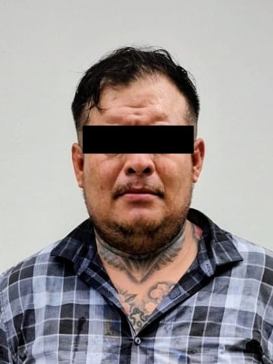 Vincula a proceso Fiscalía de Nuevo León a hombre detenido con armas y drogas en Escobedo