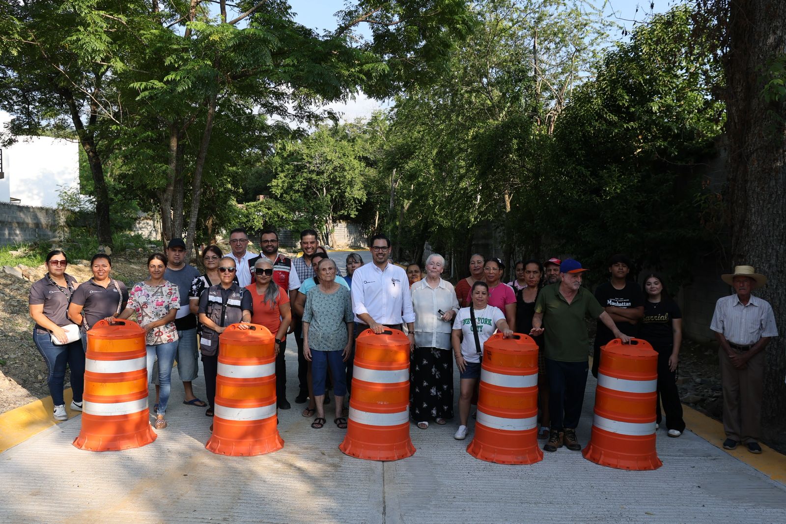 David de la Peña continúa mejorando la movilidad en Santiago con la entrega de una obra más en beneficio de la comunidad de “El Álamo”