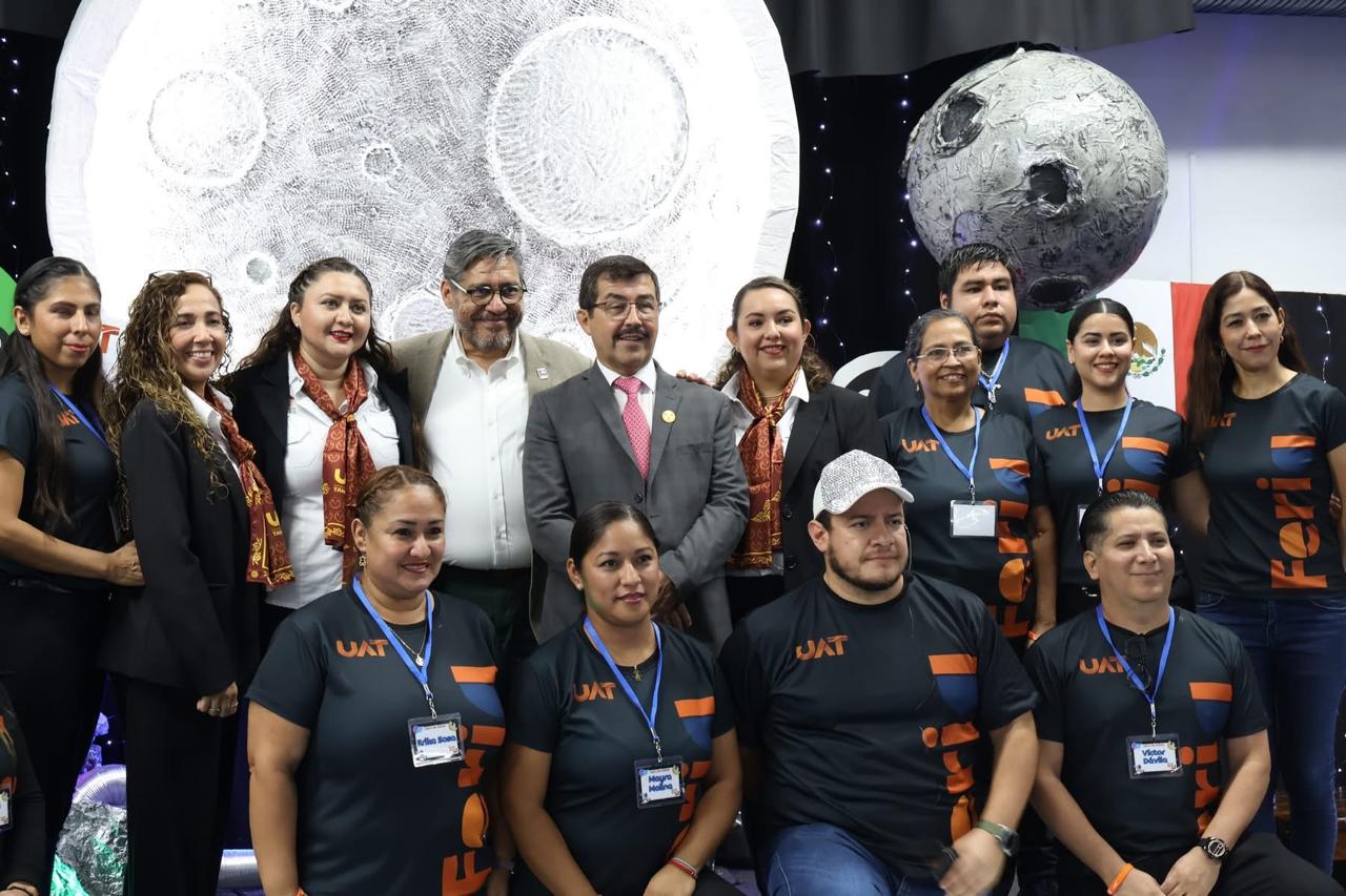 Feria del Libro UAT fomenta la lectura, el conocimiento y el talento universitario Feria del Libro UAT fomenta la lectura, el conocimiento y el talento universitario