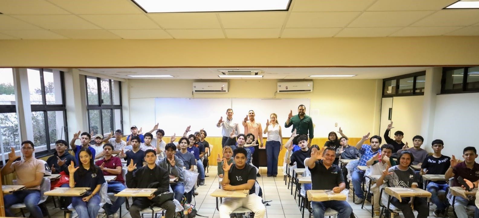  Entrega Rector de la UAdeC, Octavio Pimentel Mobiliario y Laboratorios en FIME Unidad Laguna