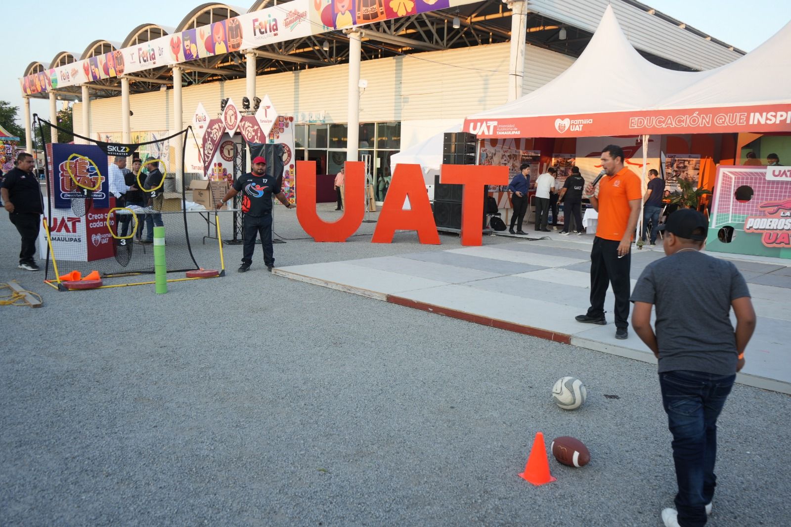 La UAT comparte su espíritu universitario en la Feria Tamaulipas 2025 La UAT comparte su espíritu universitario en la Feria Tamaulipas 2025