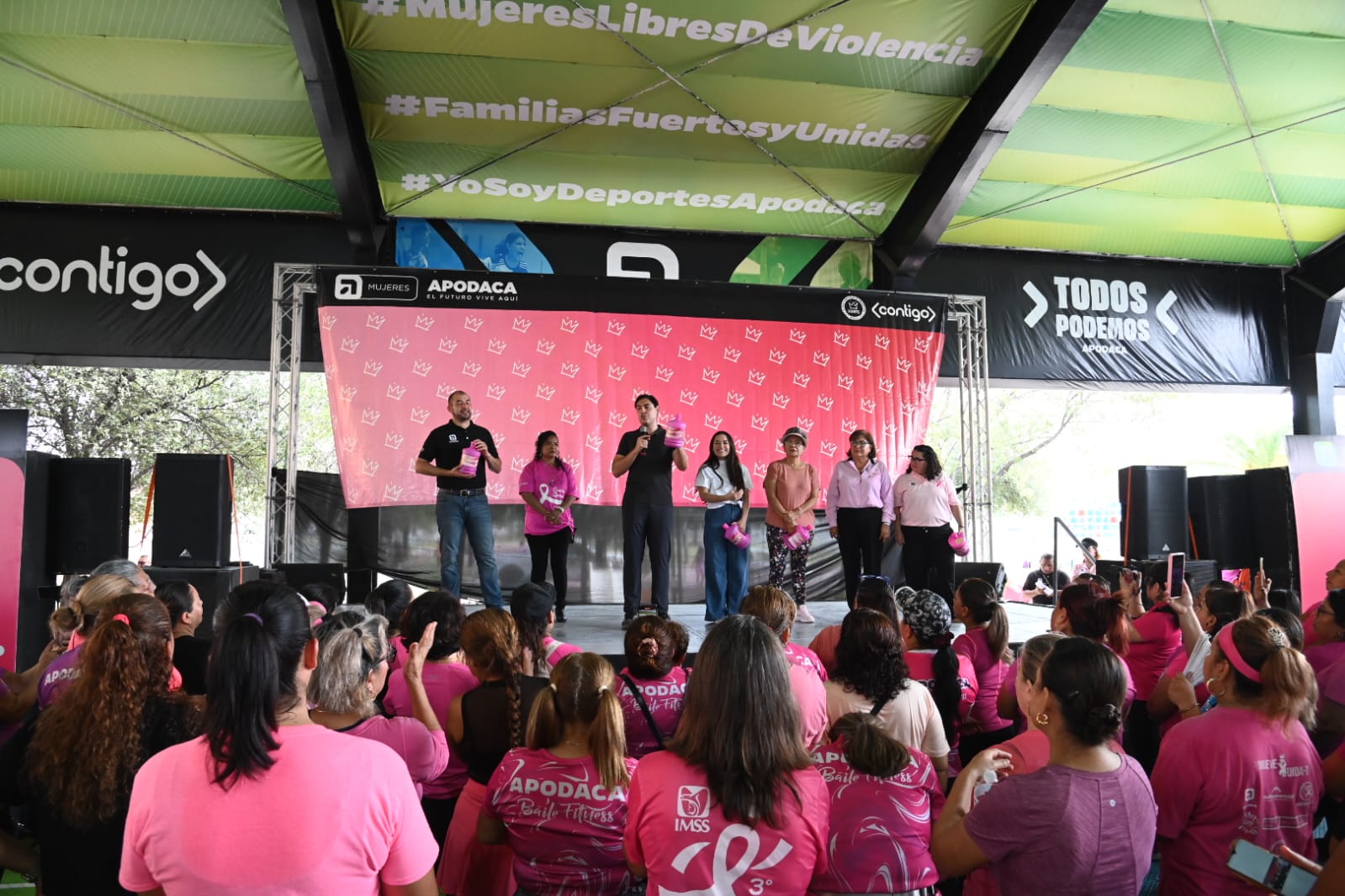 Apodaca realiza maratón de baile fitness “Muévete y Cuídate” para promover la salud y la prevención del cáncer de mama Apodaca realiza maratón de baile fitness “Muévete y Cuídate” para promover la salud y la prevención del cáncer de mama