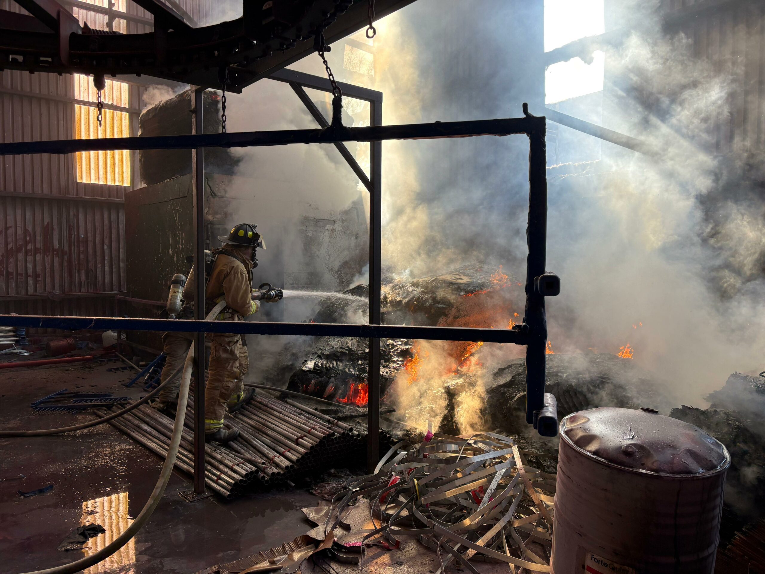 Incendio en Conduit controlado a tiempo por PC de Frontera150 trabajadores fueron evacuados de inmediato hasta que pasó el peligro