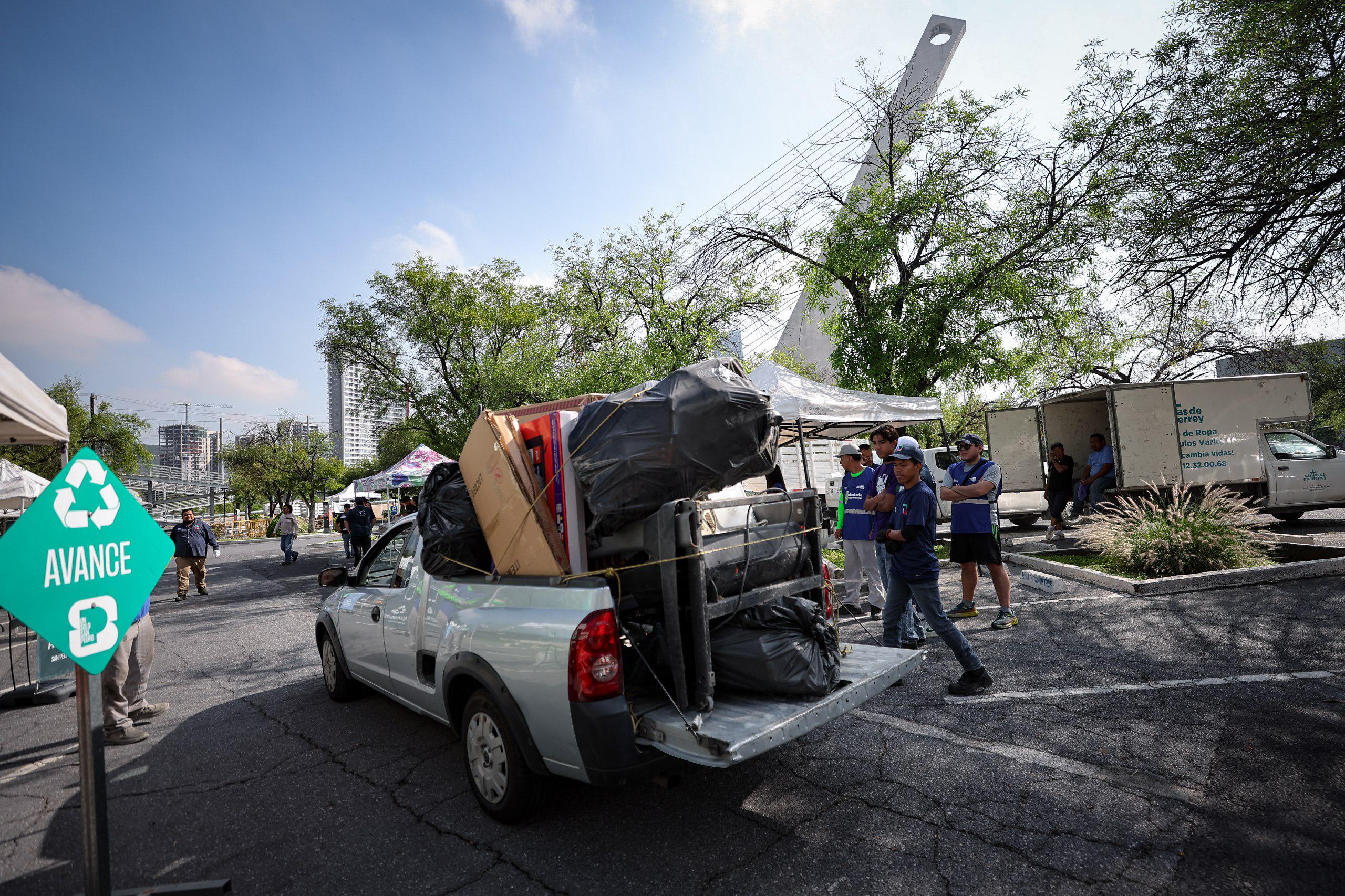Realizan con éxito tercera edición del “San Pedro Recicla” drive thru