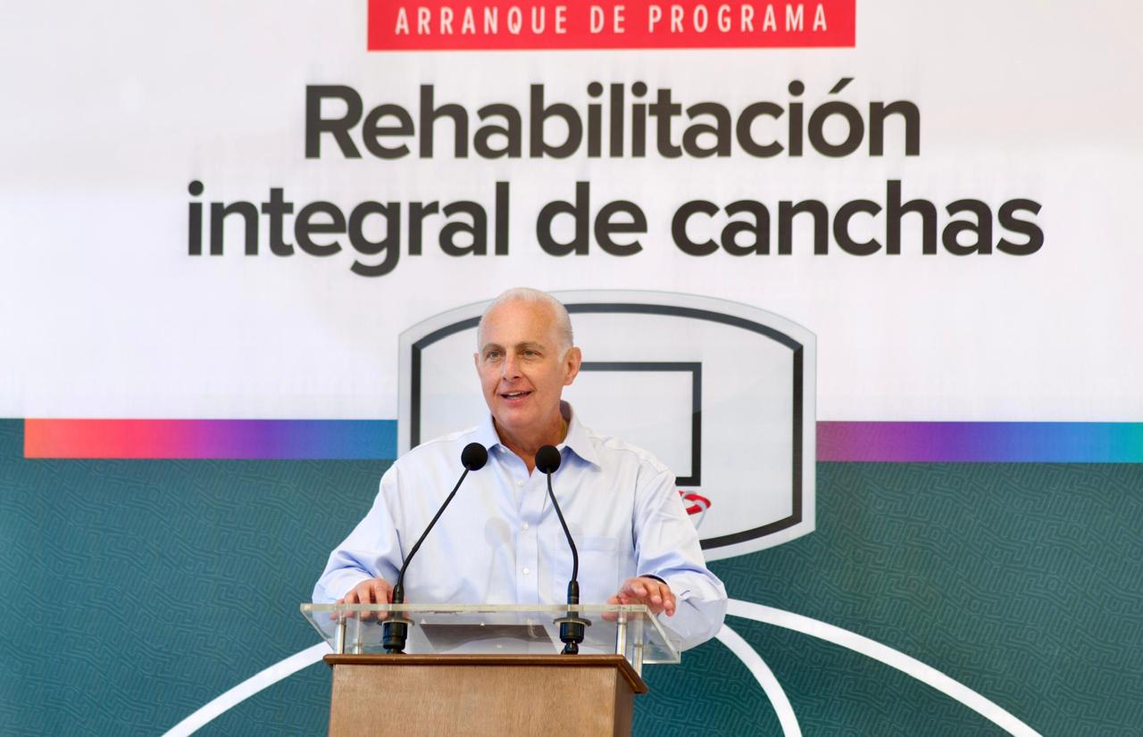 Román Alberto Cepeda González arranca programa integral de rehabilitación de canchas en Villas La Merced Román Alberto Cepeda González arranca programa integral de rehabilitación de canchas en Villas La Merced