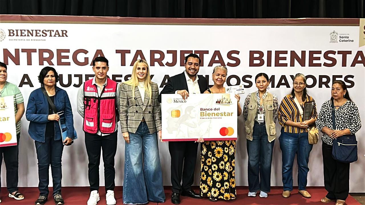 Entregan Nava y Federación tarjeta bienestar en Santa Catarina Entregan Nava y Federación tarjeta bienestar en Santa Catarina