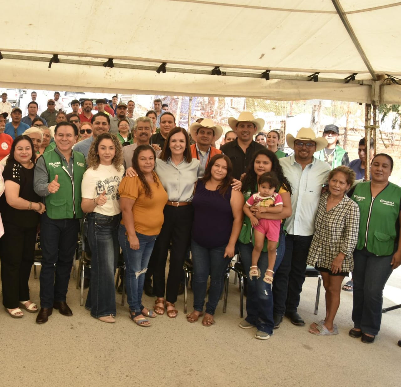 Sari Pérez arranca importante obra hidráulica en la colonia Occidental Sari Pérez arranca importante obra hidráulica en la colonia Occidental