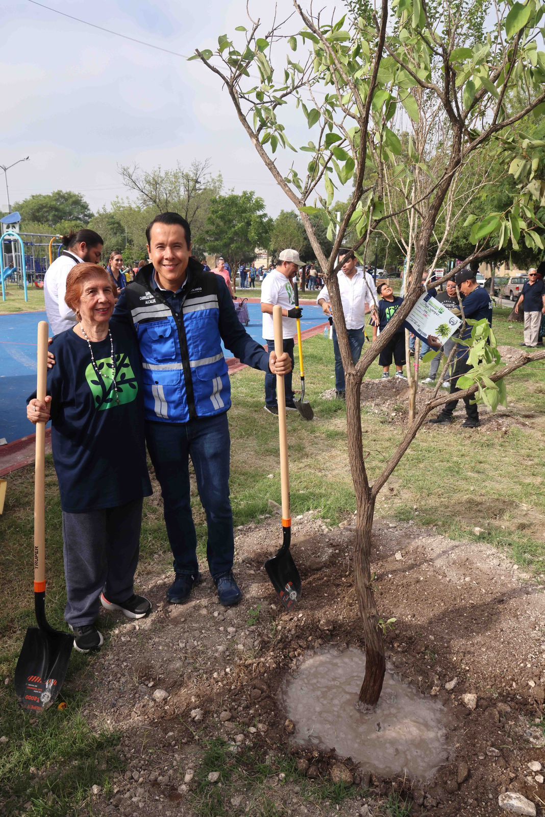 San Nicolás impulsa campaña de forestación en el oriente de la ciudad; buscan plantar 3 mil árboles más San Nicolás impulsa campaña de forestación en el oriente de la ciudad; buscan plantar 3 mil árboles más