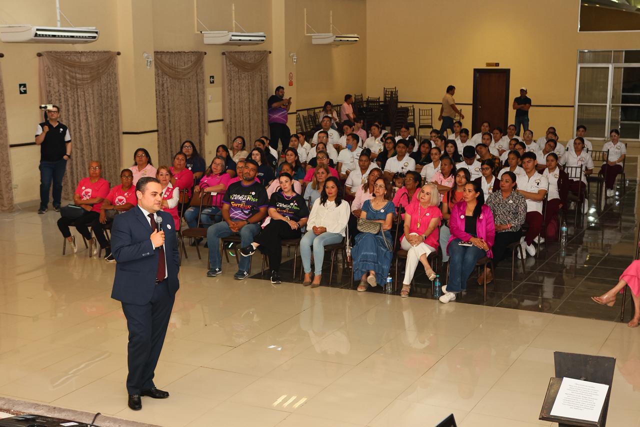 DIF Sabinas y Ayuntamiento Municipal fortalecen la lucha contra el cáncer de mama con conferencia del Dr. Diego Guajardo Nieto DIF Sabinas y Ayuntamiento Municipal fortalecen la lucha contra el cáncer de mama con conferencia del Dr. Diego Guajardo Nieto
