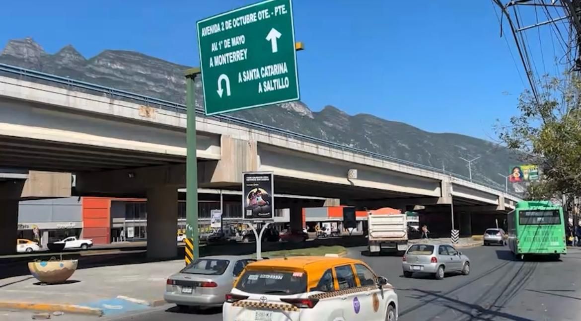 Instalan total de 14 nomenclaturas de Avenida 2 de Octubre Instalan total de 14 nomenclaturas de Avenida 2 de Octubre