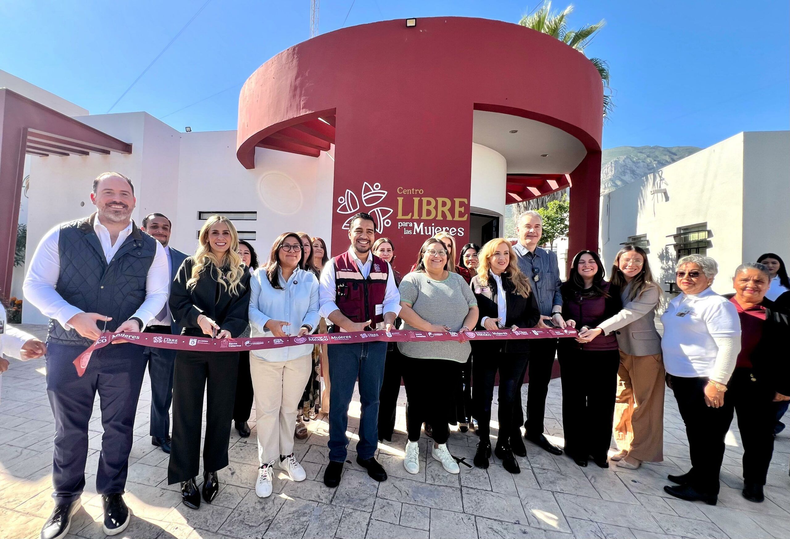 Abre Santa Catarina Centro Libre para las Mujeres Abre Santa Catarina Centro Libre para las Mujeres